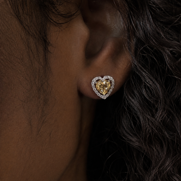 Aretes Corazón Dorado