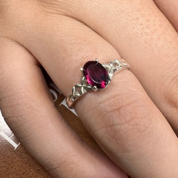32434 Anillo Granate Ovalado