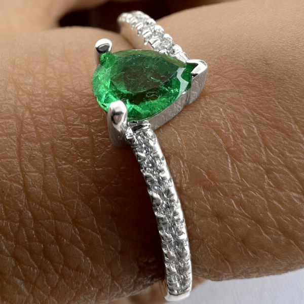 35653 Anillo Lazo de Esmeralda