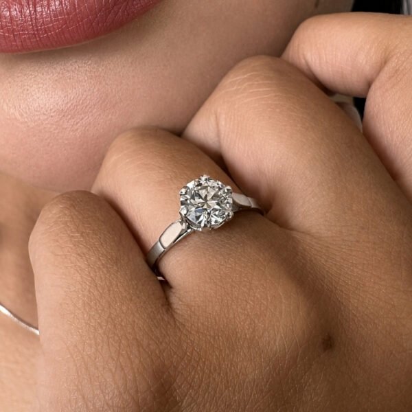 6876576 Anillo de Compromiso Feverdi